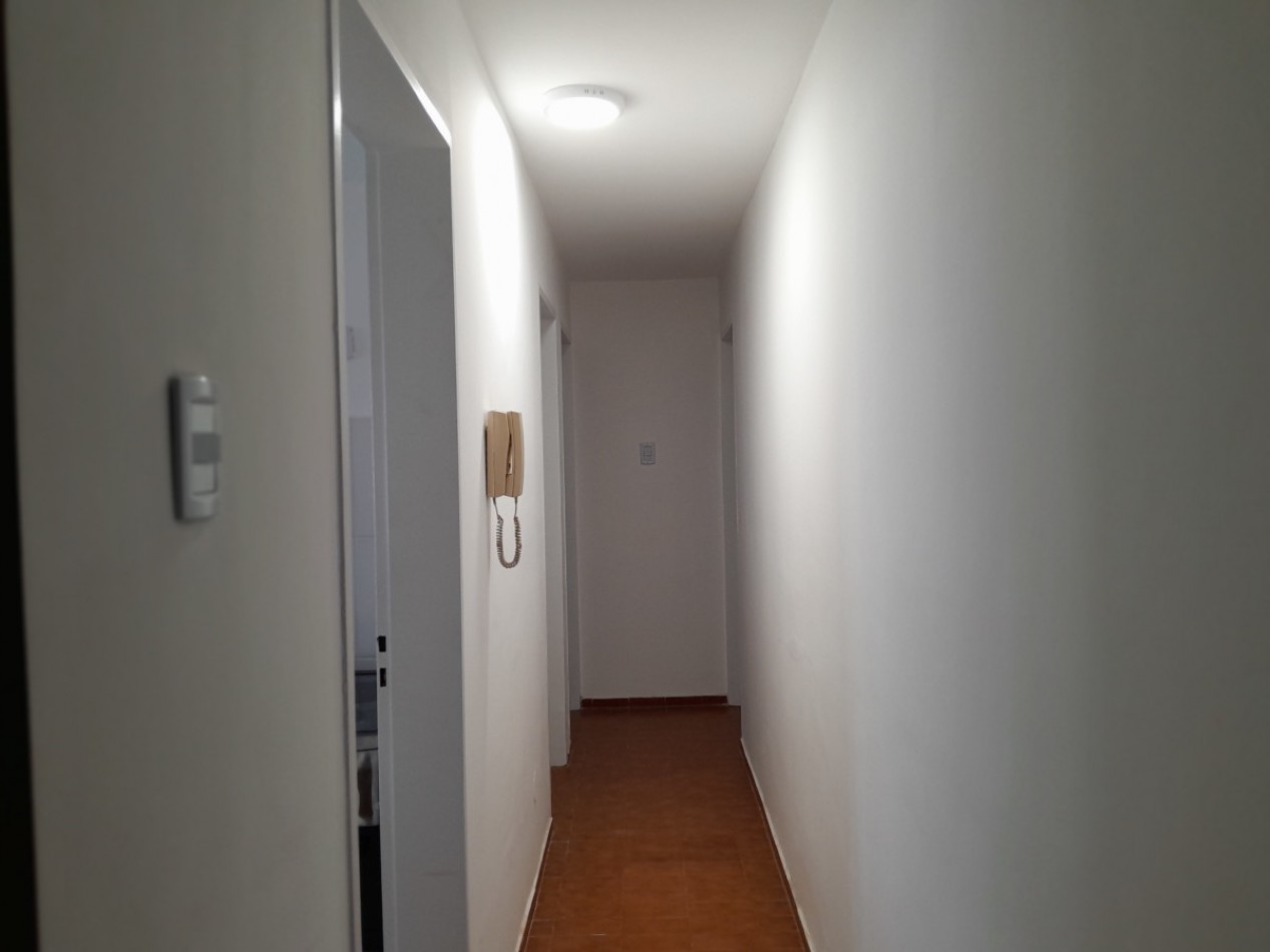 VENDO DEPARTAMENTO DE 2 DORM. RECICLADO A NUEVO. IDEAL ESTUDIANTES!!!