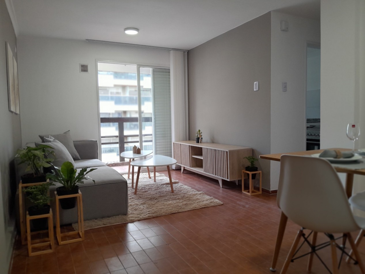 VENDO DEPARTAMENTO DE 2 DORM. RECICLADO A NUEVO. IDEAL ESTUDIANTES!!!