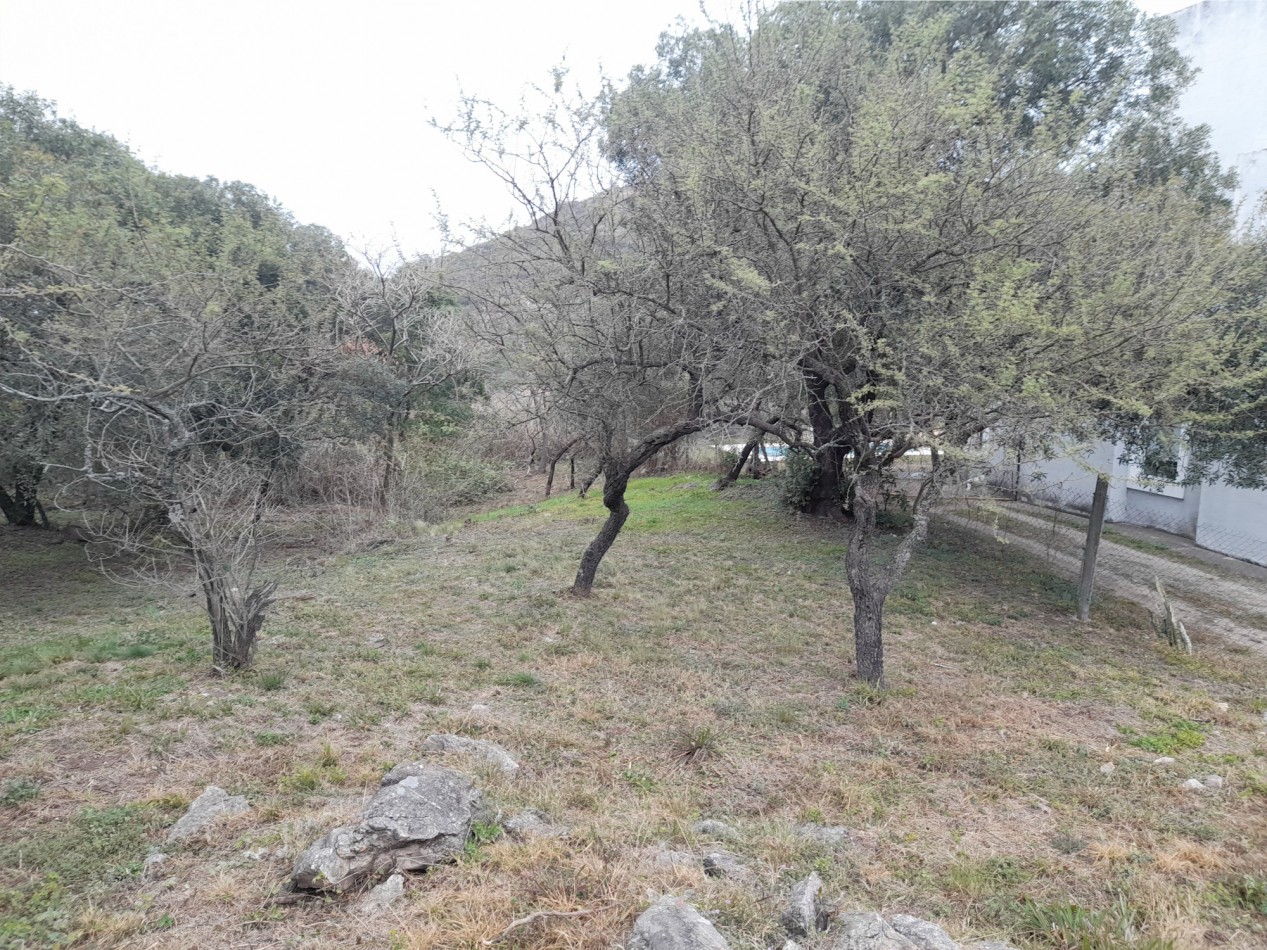 TERRENO EN VENTA 833 m2. COUNTRY TIERRALTA.MALAGUEÑO