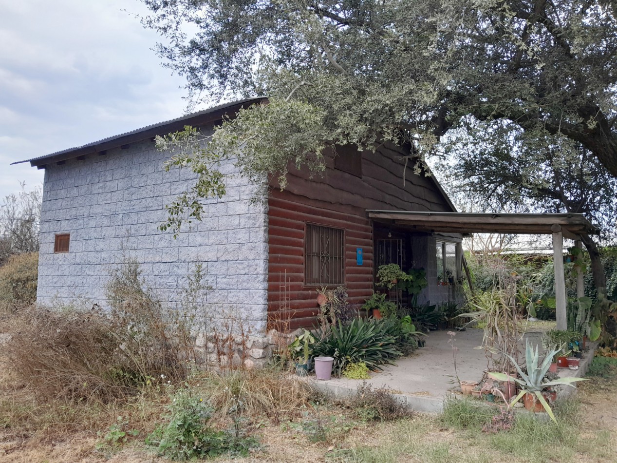 VENDO CASA TIPO CABAÑA EN 2 TERRENOS. ANISACATE. ESCRITURA!!!