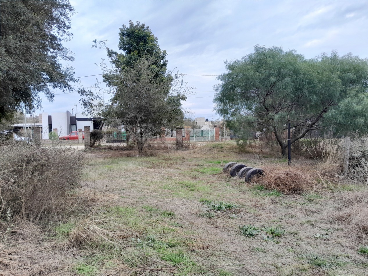 VENDO CASA TIPO CABAÑA EN 2 TERRENOS. ANISACATE. ESCRITURA!!!