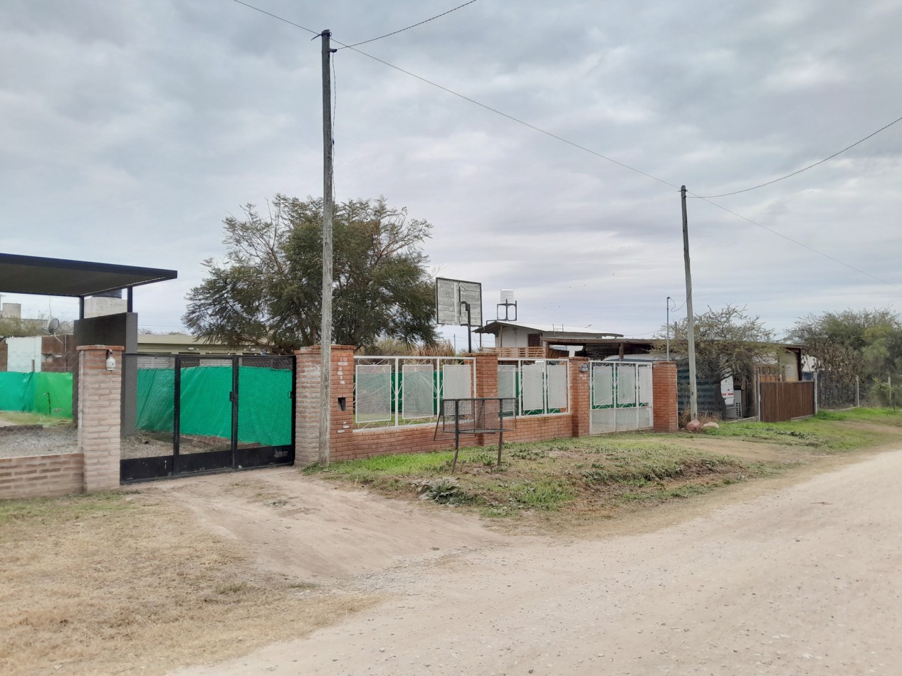 VENDO CASA TIPO CABAÑA EN 2 TERRENOS. ANISACATE. ESCRITURA!!!