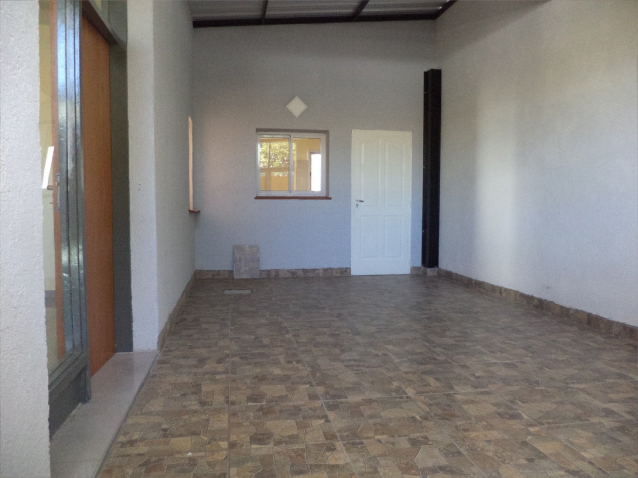 VENDO CASA 3 DORM. CON GRAN SALON B° VILLA CABRERA. RECICLADA. RECIBO MENOR!!!