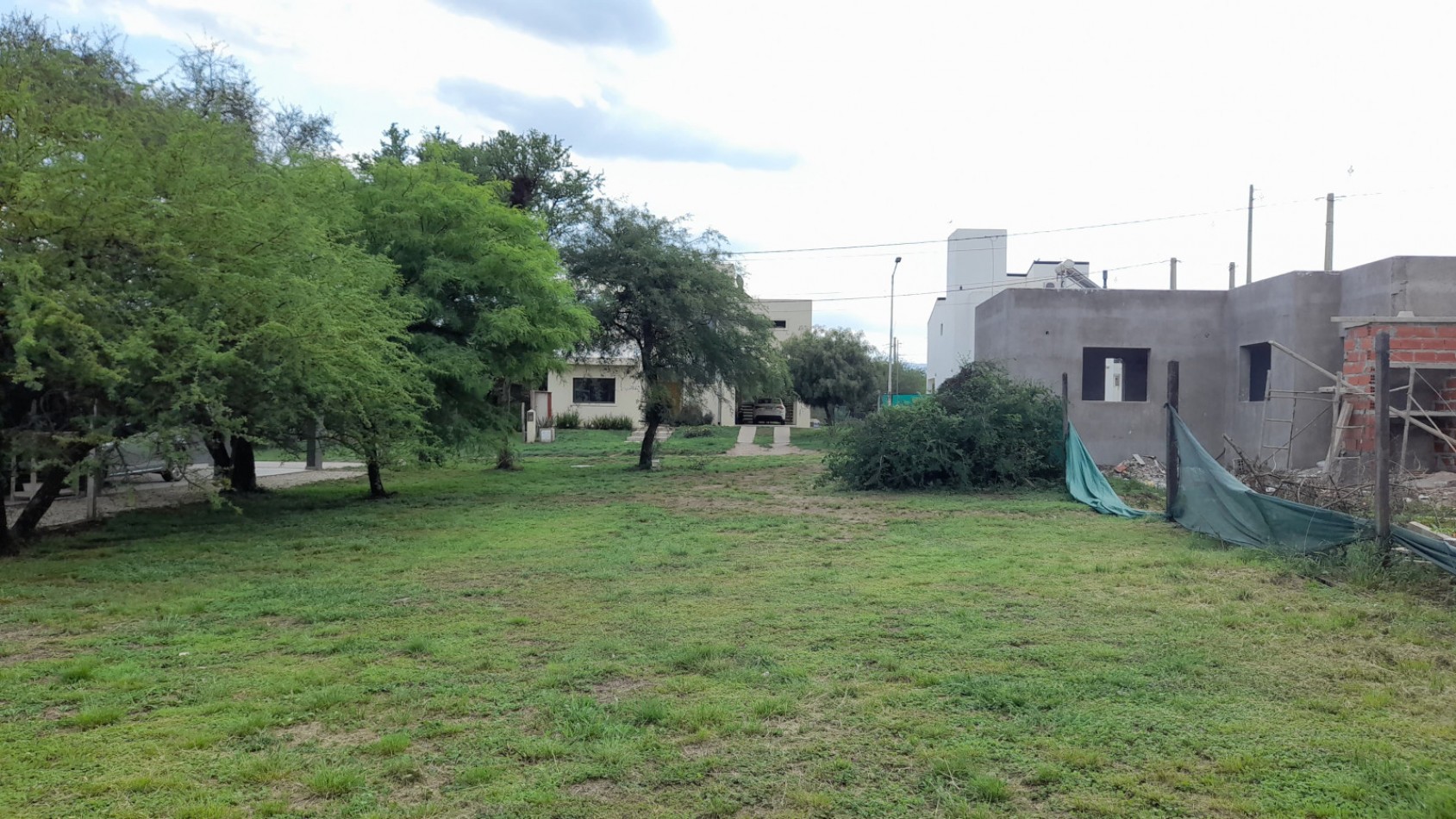 TERRENO EN VENTA. 543 M2. VILLA CATALINA (BOSQUES DE CATALINA) C/ESCRITURA!!!