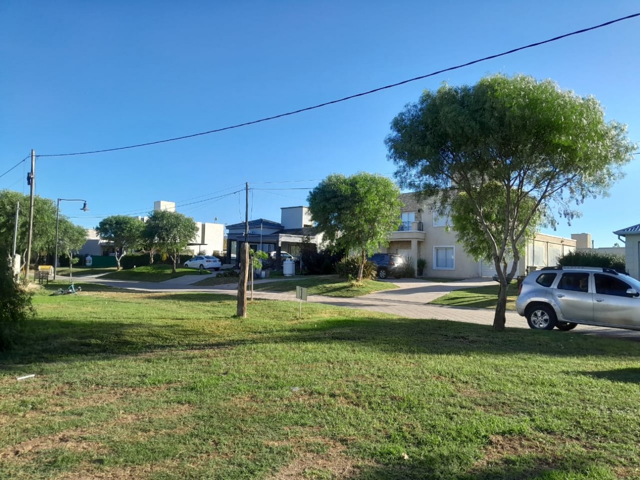 VENDO LOTE 1.380 M2 COUNTRY LAS CORZUELAS. 1° ETAPA