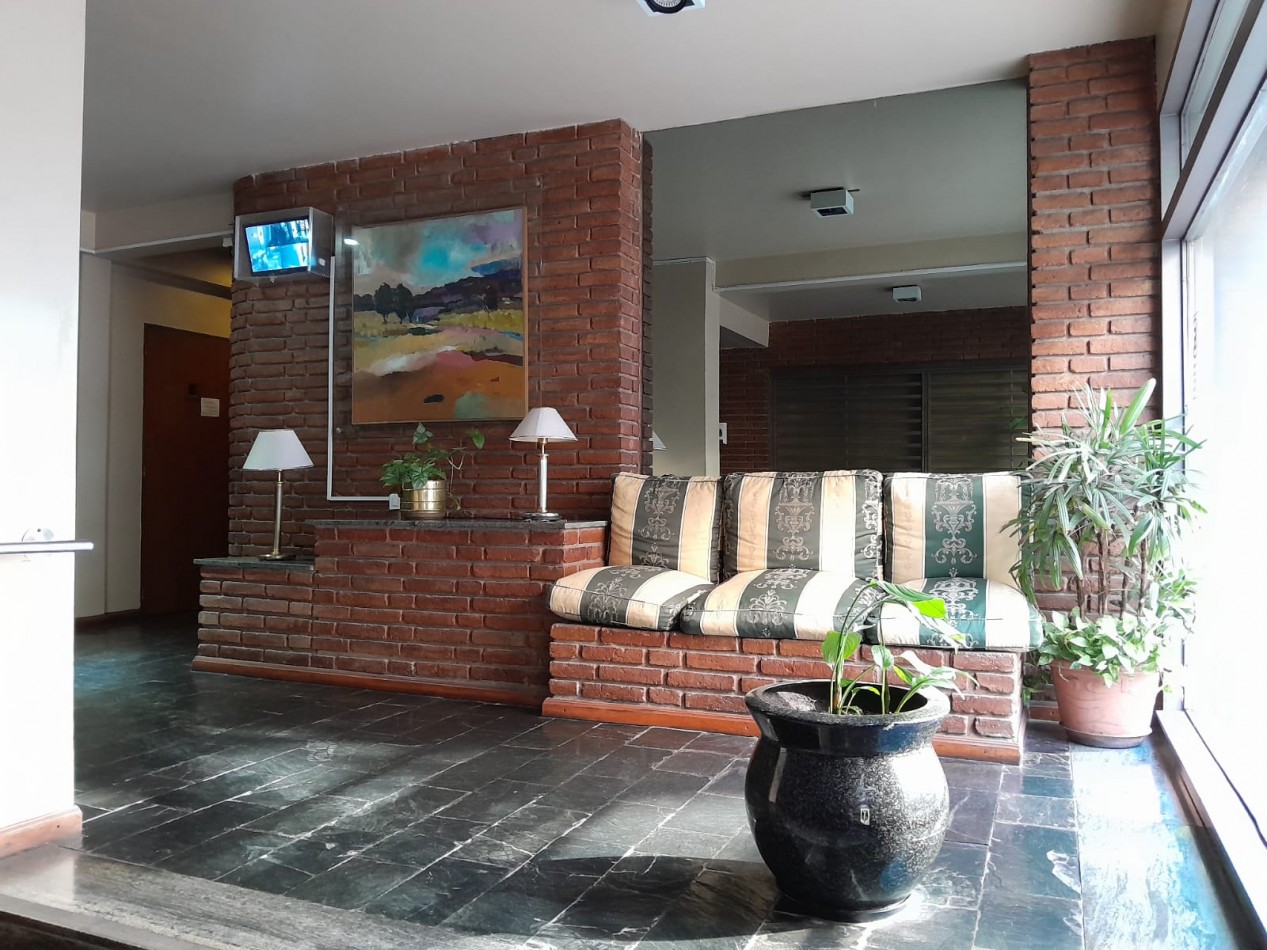 VENDO DEPARTAMENTO 2 DORM. C/BALCONES. B° NUEVA CORDOBA
