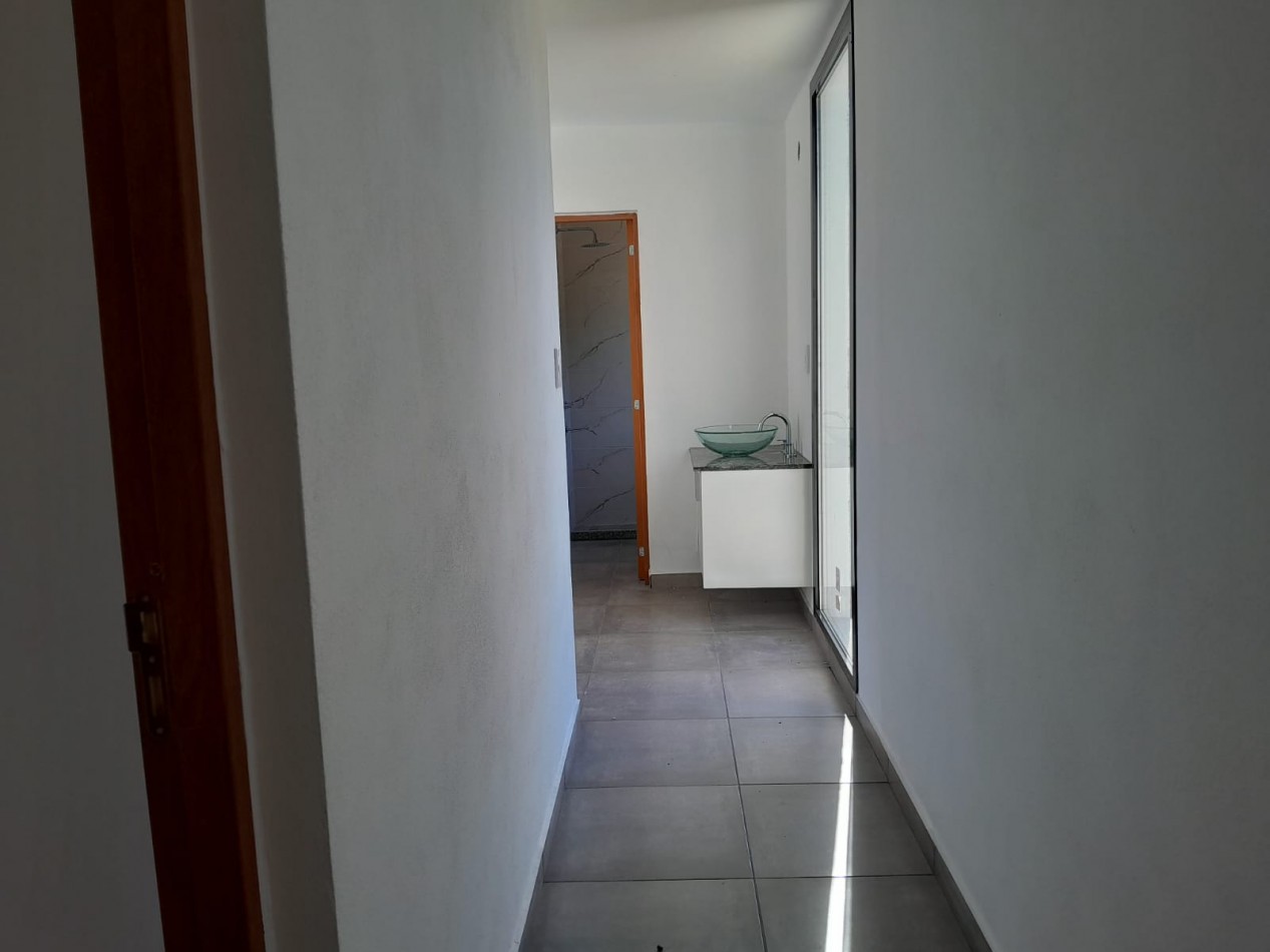 VENDO CASA 3 DORM. B° VILLA CATALINA - CAMPOS VERDES. APTO CREDITO!!!