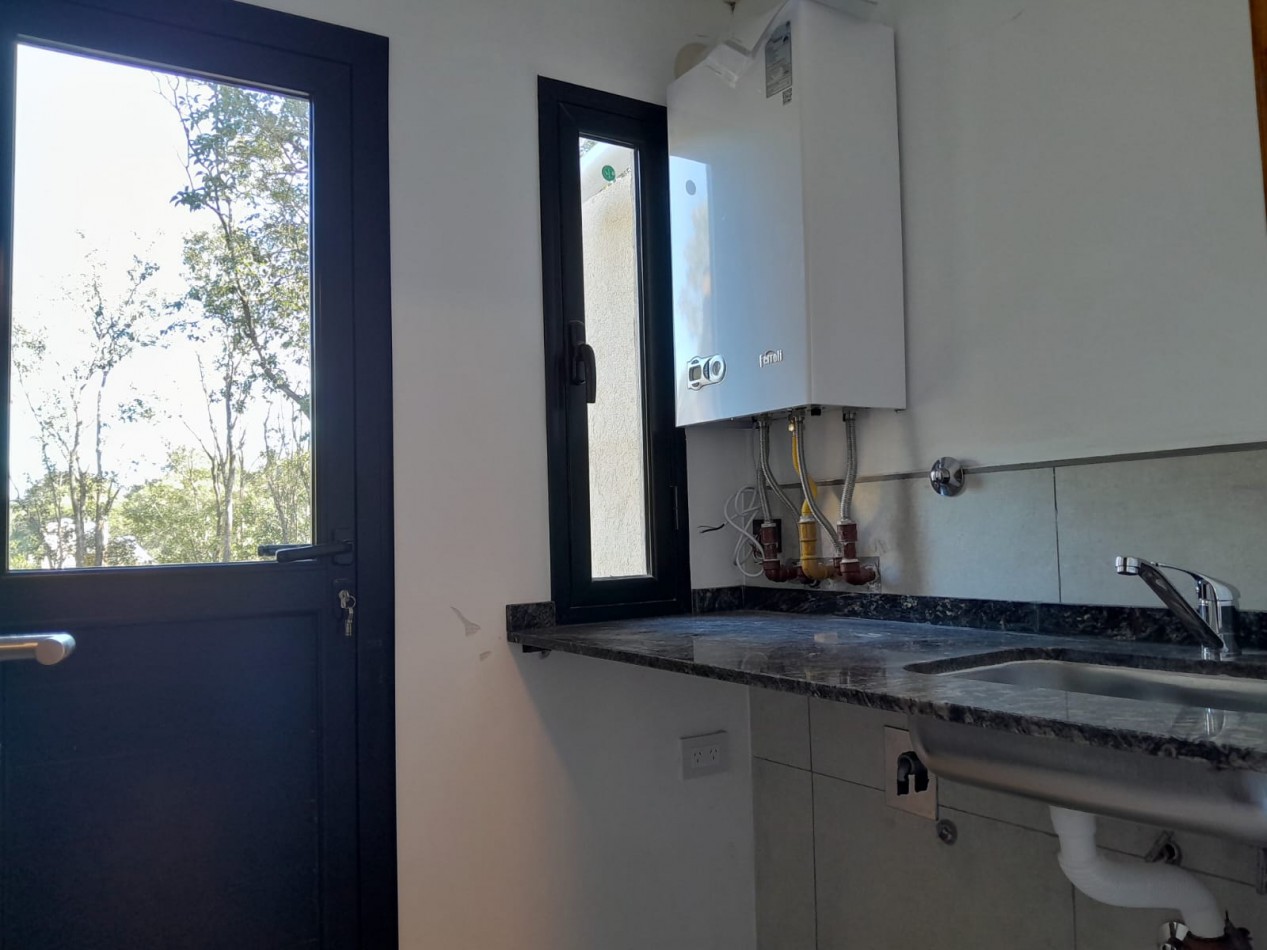 VENDO CASA 3 DORM. ETAPA ECO-VILLA CATALINA C/ESCRITURA 