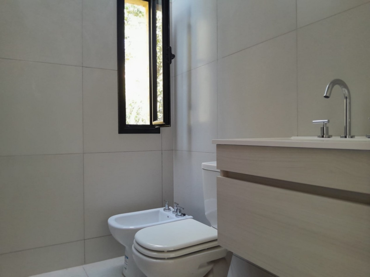 VENDO CASA 3 DORM. ETAPA ECO-VILLA CATALINA C/ESCRITURA 