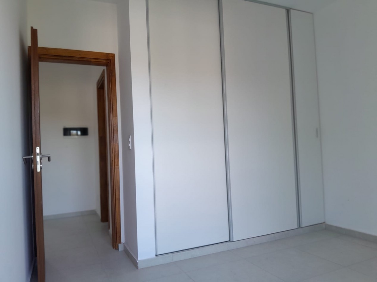 VENDO CASA 3 DORM. ETAPA ECO-VILLA CATALINA C/ESCRITURA 