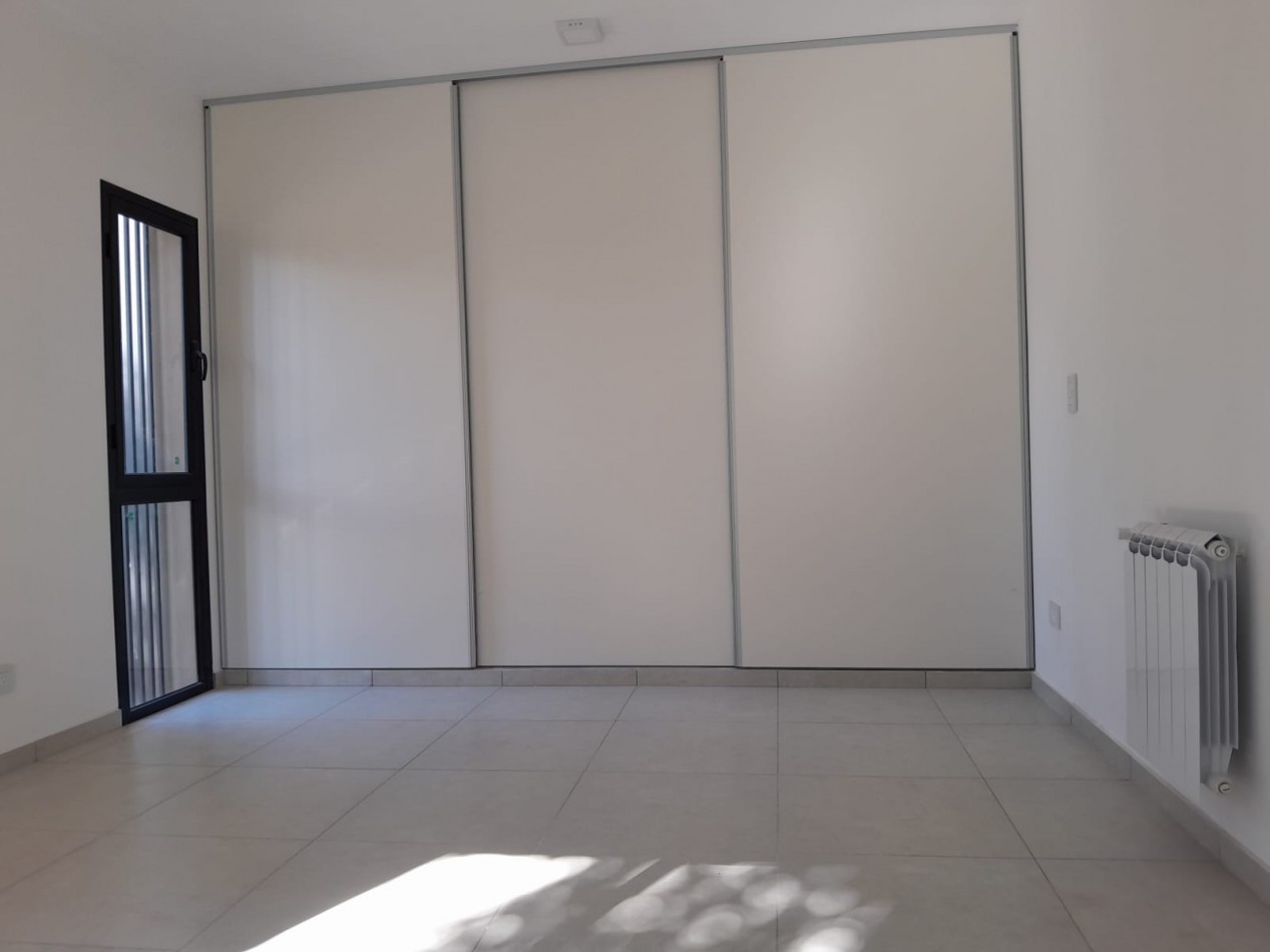 VENDO CASA 3 DORM. ETAPA ECO-VILLA CATALINA C/ESCRITURA 