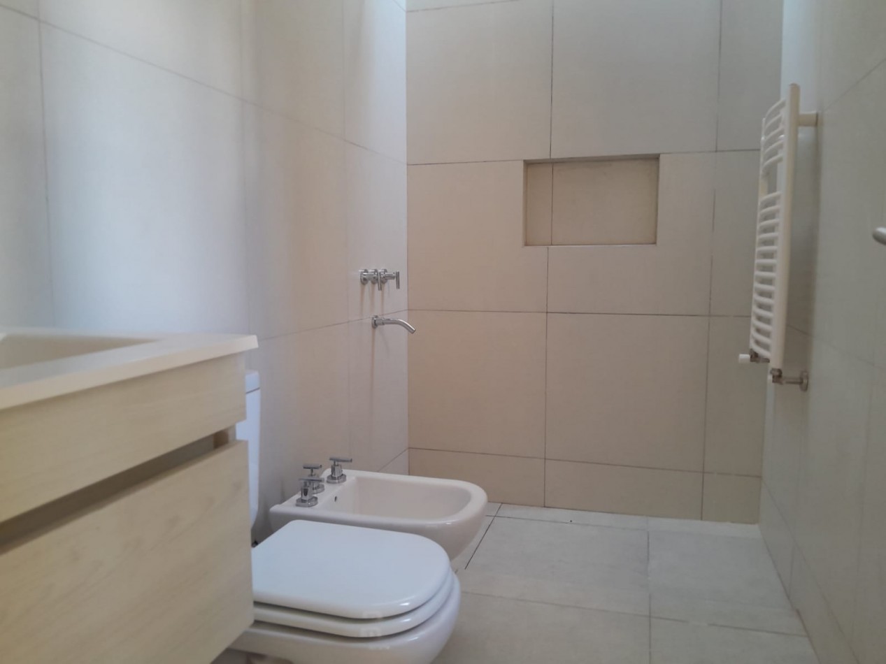 VENDO CASA 3 DORM. ETAPA ECO-VILLA CATALINA C/ESCRITURA 