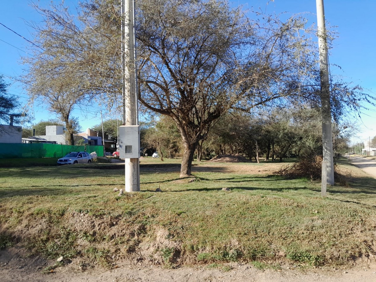 VENDO LOTE ESQUINA 641 M2 VILLA CATALINA. ETAPA LOS BOSQUES. ESCRITURA!!!