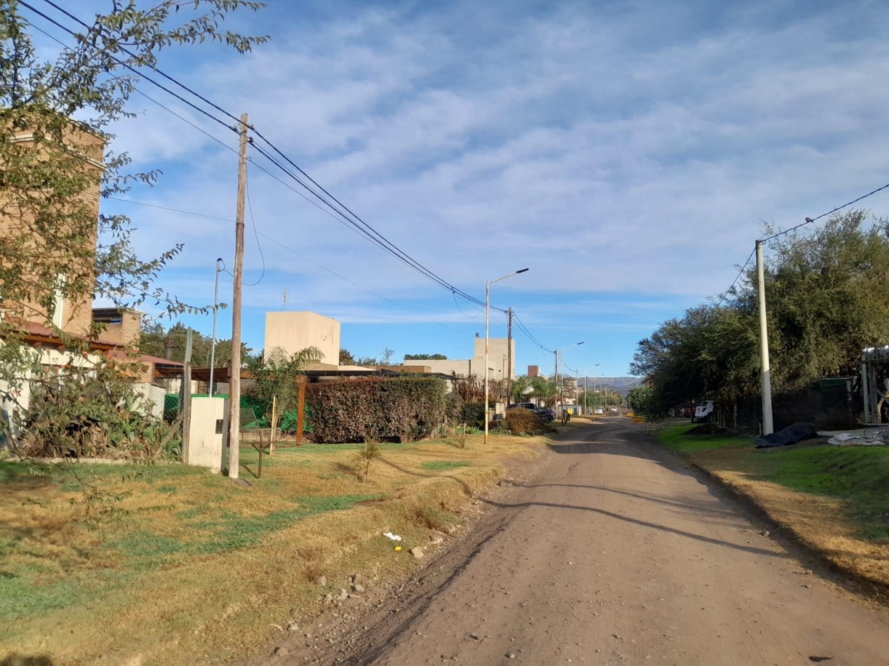 VENDO LOTE 405 M2 ETAPA LOS BOSQUES VILLA CATALINA. ESCRITURA!!!