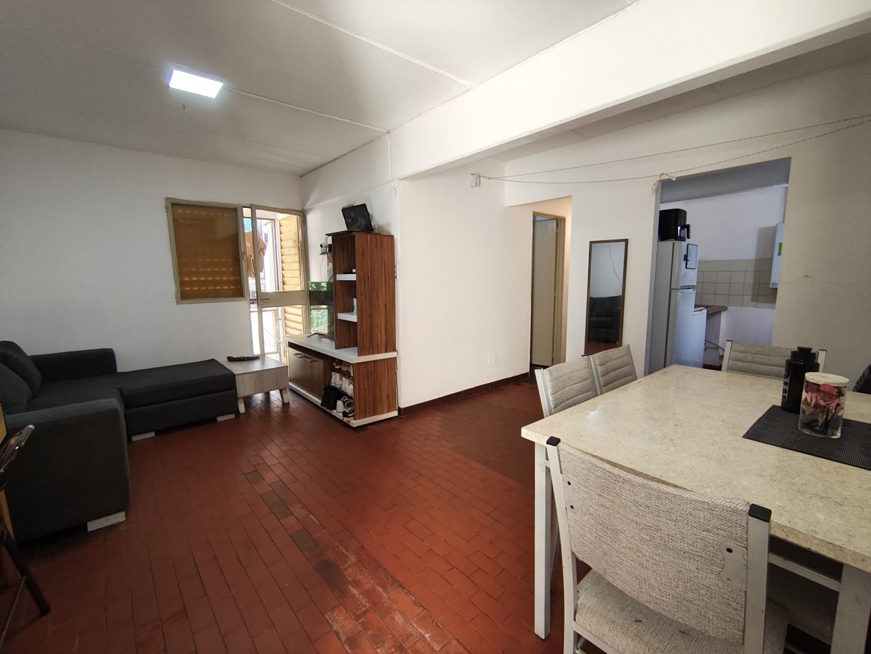 VENDO DEPARTAMENTO DE 2 DORM. EN COMPLEJO B° ALTO ALBERDI.