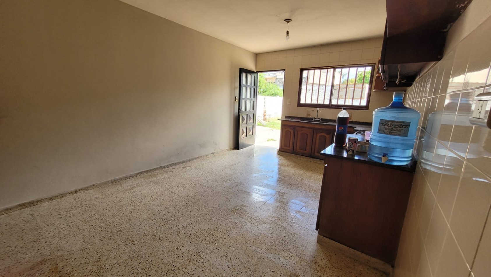 CASA EN VENTA 4 DORM.B LOS GIGANTES. C/ESCRITURA!