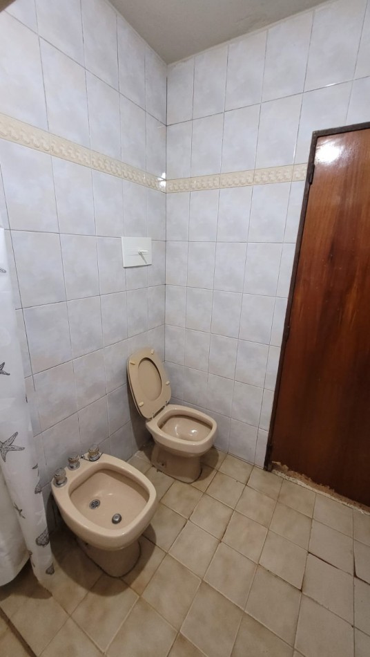 CASA EN VENTA 4 DORM.B LOS GIGANTES. C/ESCRITURA!