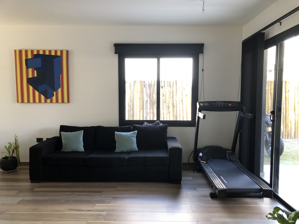 VENDO DUPLEX 3 DORMITORIOS EQUIPADO EN HOUSING VISBY. B° LA SALLE