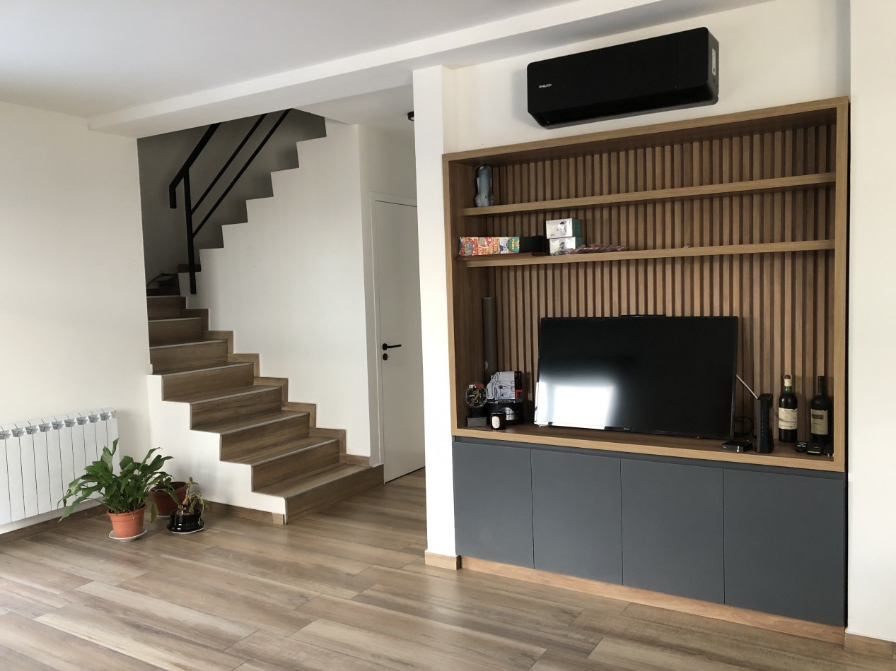 VENDO DUPLEX 3 DORMITORIOS EQUIPADO EN HOUSING VISBY. B° LA SALLE