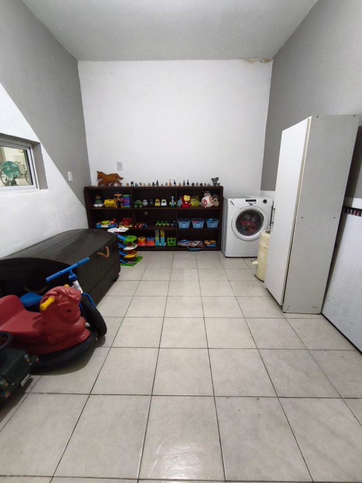 VENTA - CASA 2 DORMITORIOS CON PILETA Y QUINCHO