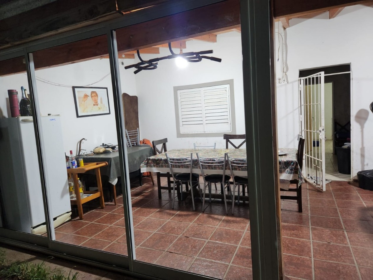VENTA - CASA 2 DORMITORIOS CON PILETA Y QUINCHO