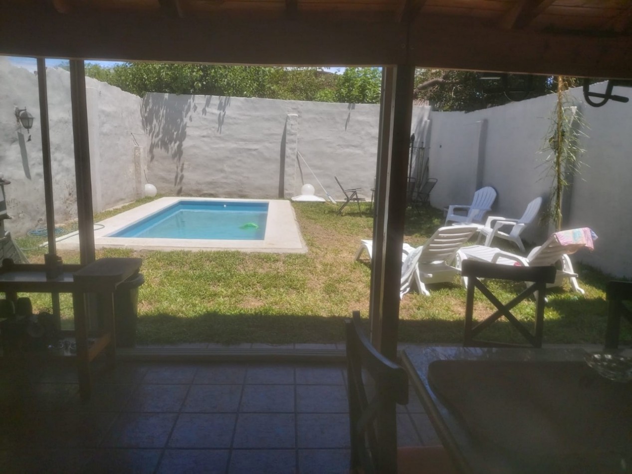 VENTA - CASA 2 DORMITORIOS CON PILETA Y QUINCHO