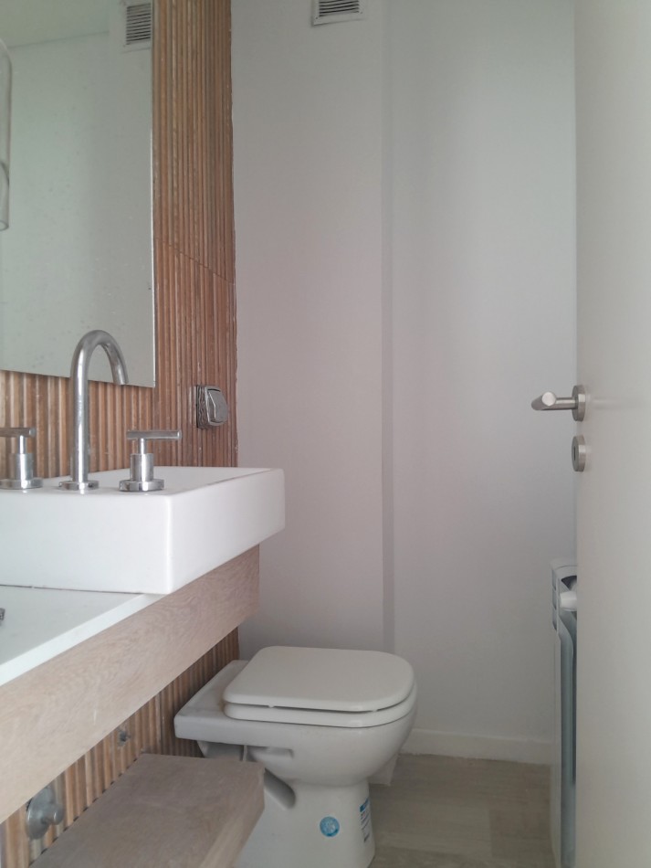 VENDO DEPARTAMENTO 2 DORM. HOUSING DISTRITO VEINTE B° NUEVO POETA LUGONES. PROXIMO A ESCRITURAR!!!