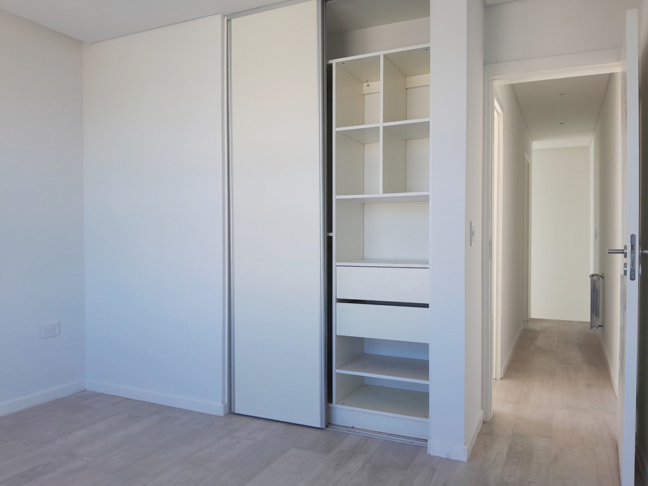 VENDO DEPARTAMENTO 2 DORM. HOUSING DISTRITO VEINTE B° NUEVO POETA LUGONES. PROXIMO A ESCRITURAR!!!