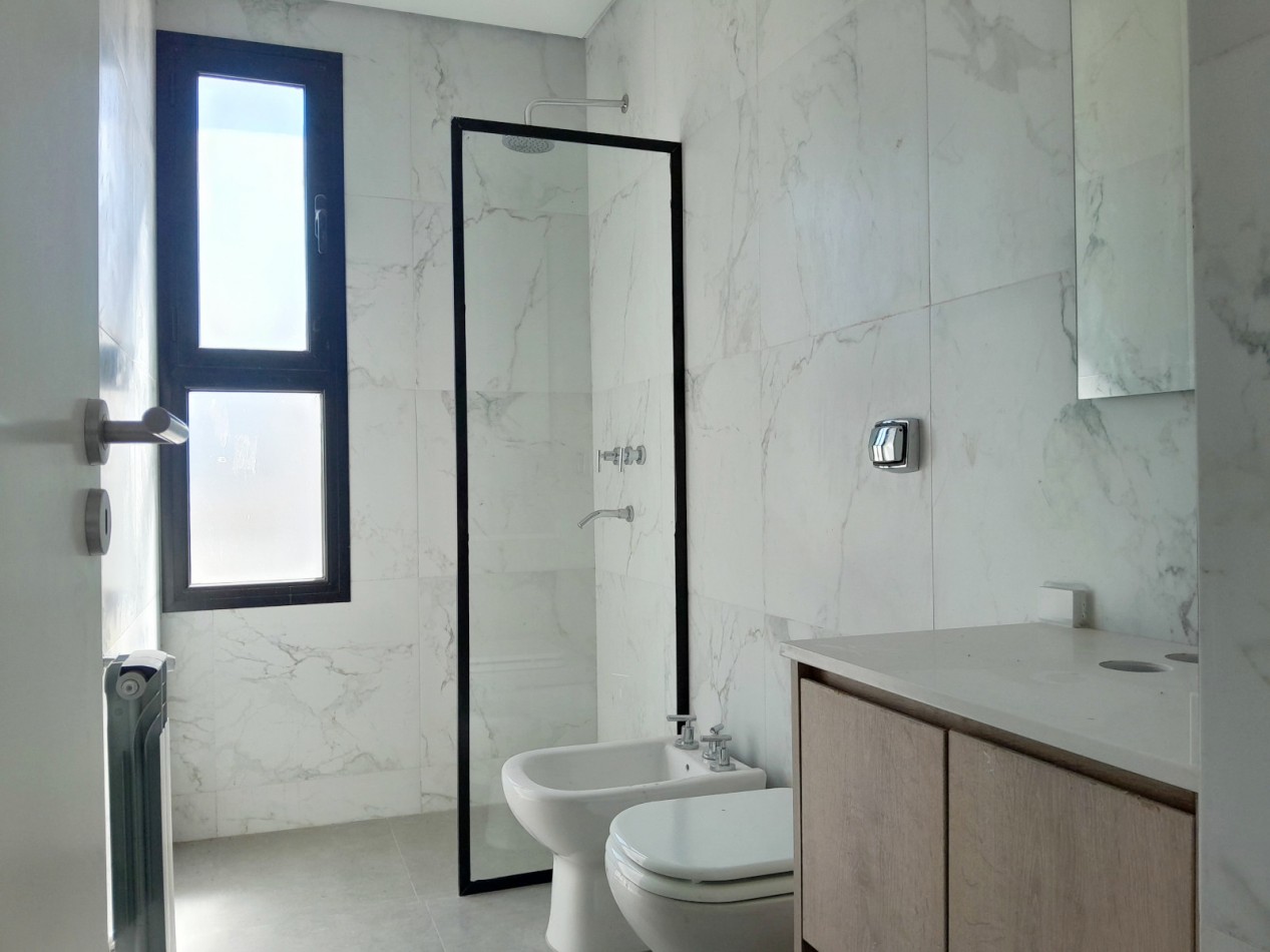 VENDO DEPARTAMENTO 2 DORM. HOUSING DISTRITO VEINTE B° NUEVO POETA LUGONES. PROXIMO A ESCRITURAR!!!