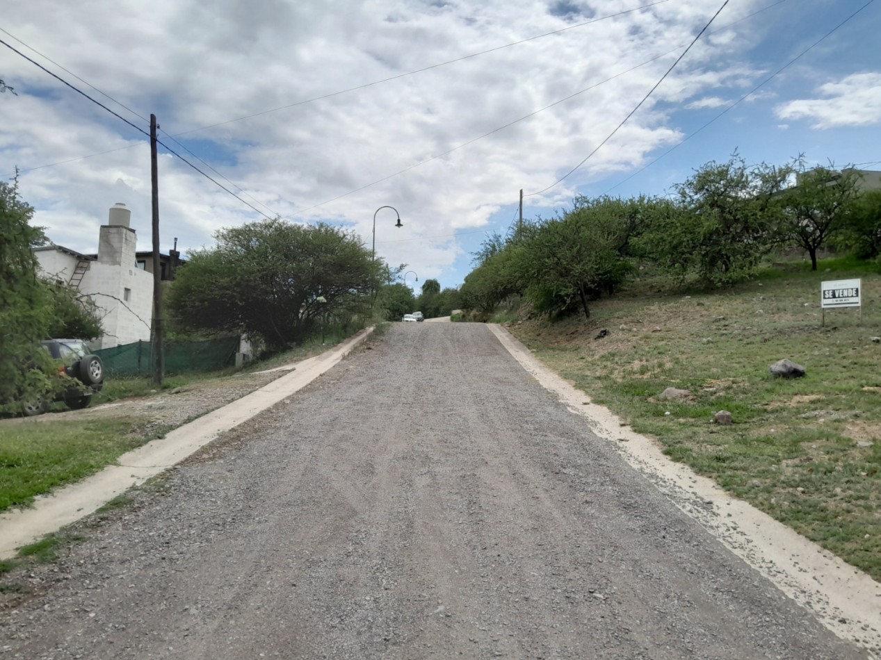 VENTA DE LOTE 1.046 m² BARRIO CUMBRES DEL GOLF, VILLA ALLENDE. LISTO PARA CONSTRUIR