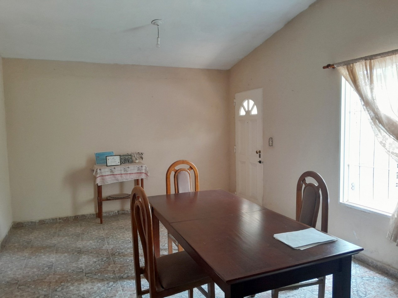 Vendo casa de 3 dormitorios en Mendiolaza