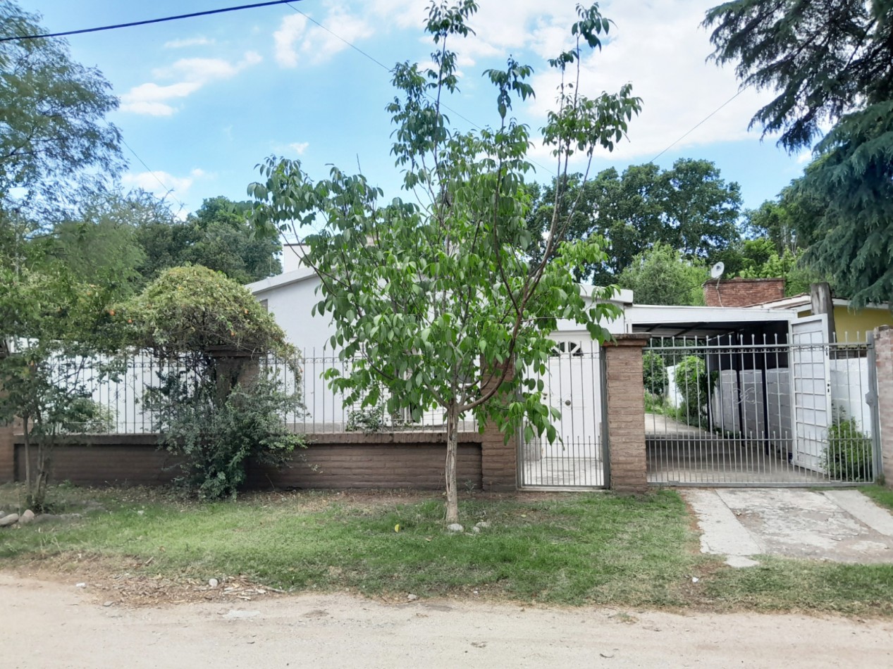 Vendo casa de 3 dormitorios en Mendiolaza