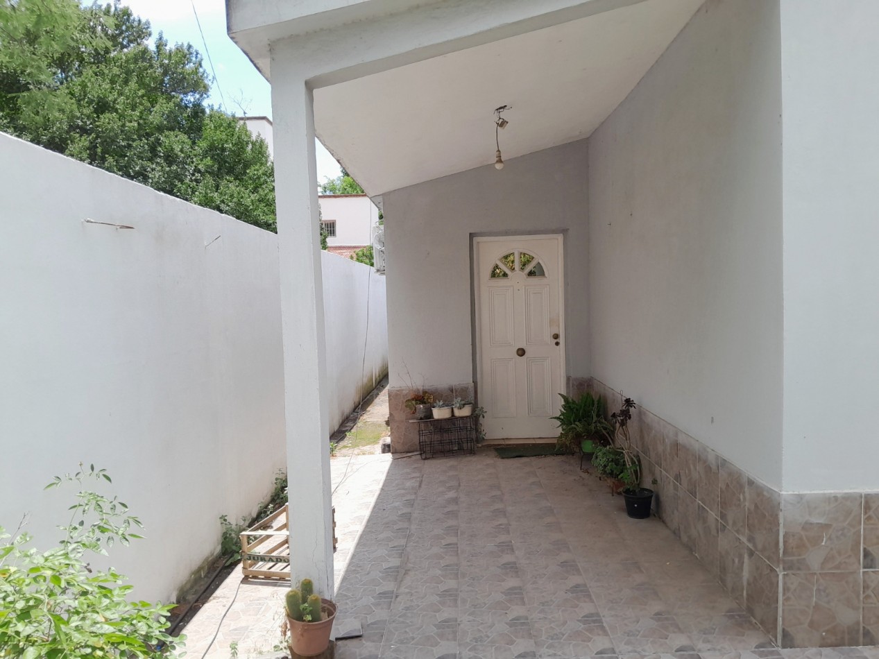 Vendo casa de 3 dormitorios en Mendiolaza