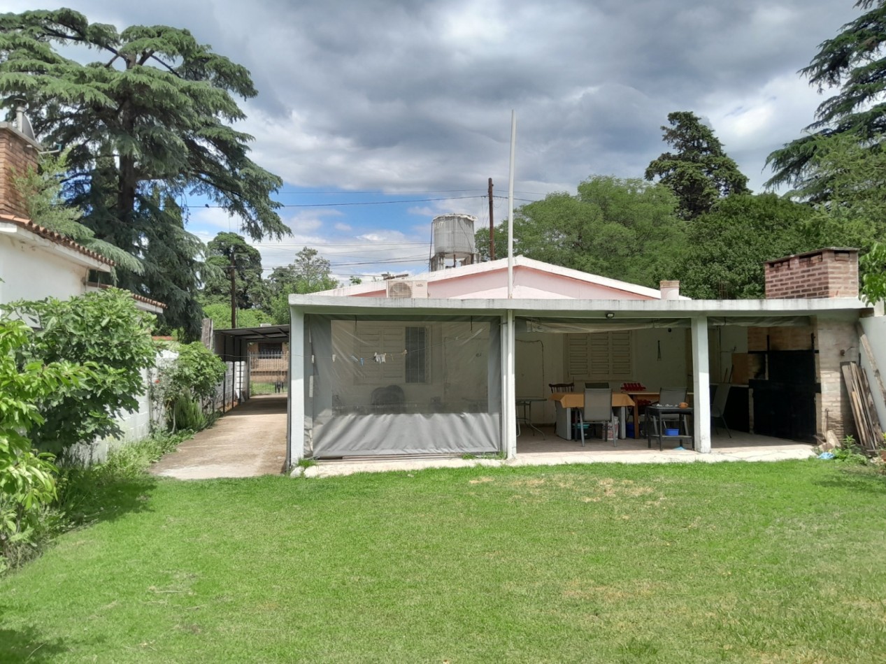 Vendo casa de 3 dormitorios en Mendiolaza