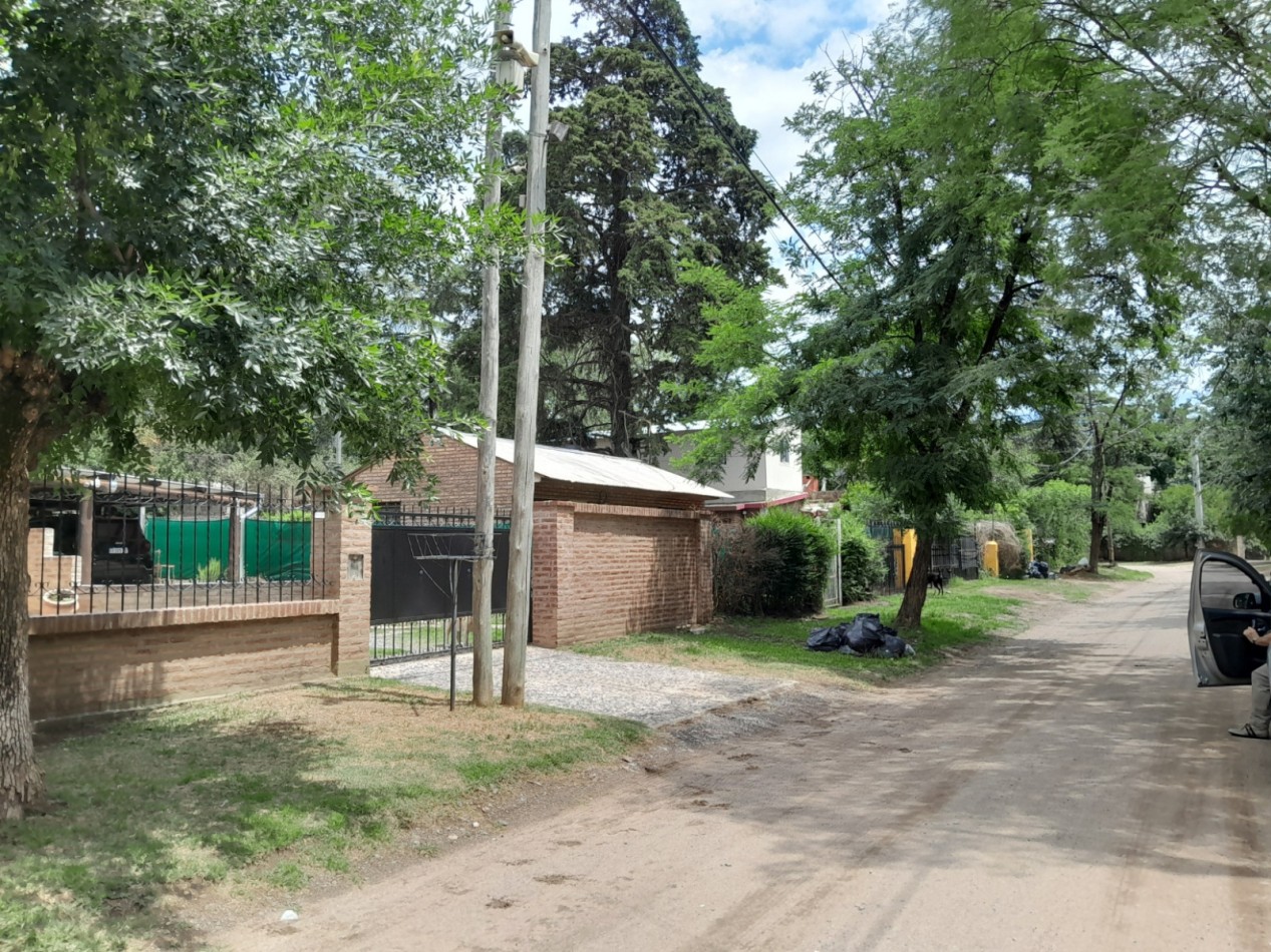 Vendo casa de 3 dormitorios en Mendiolaza