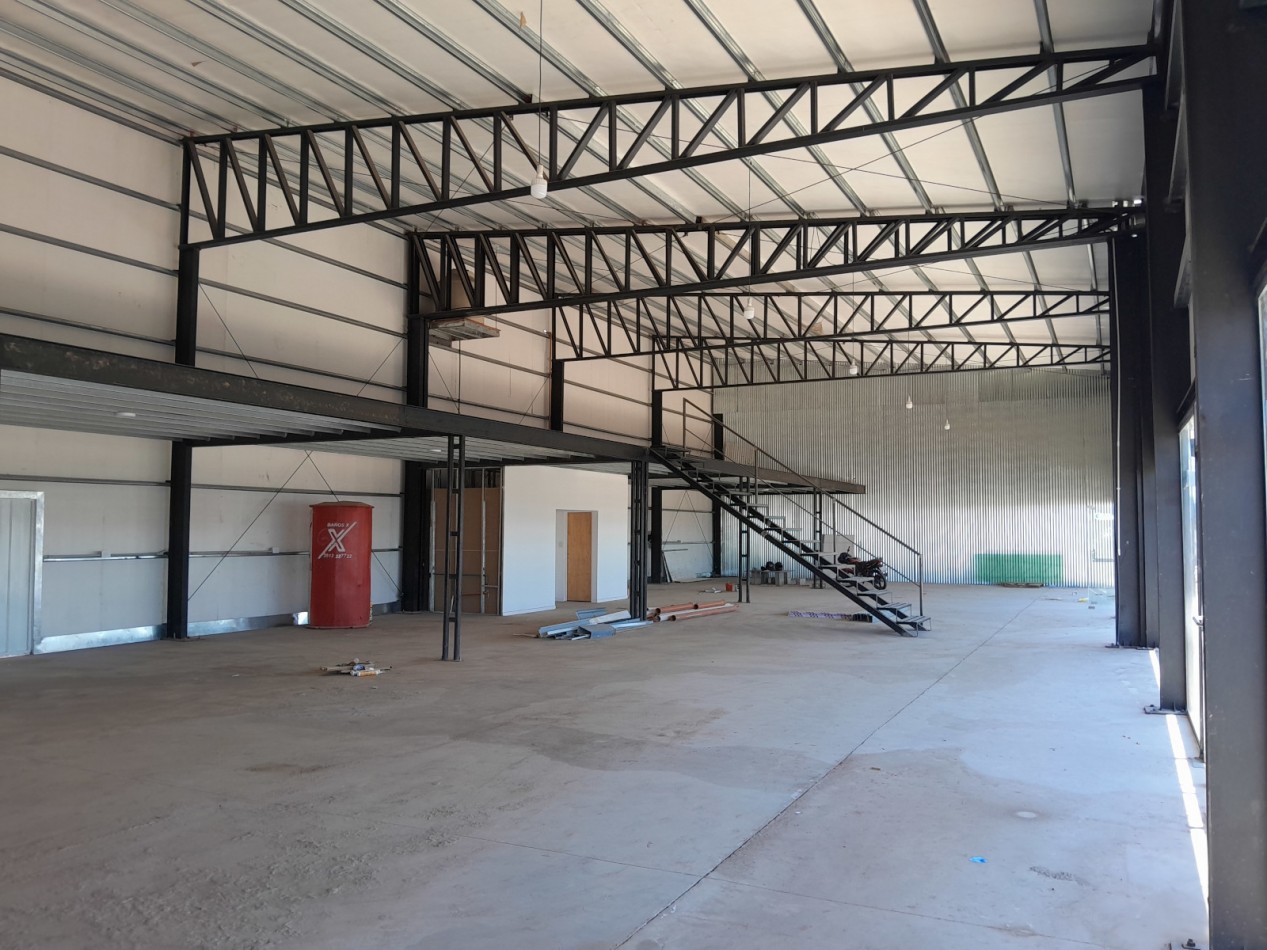 ALQUILO LOCALES COMERCIALES A ESTRENAR SOBRE AV. CIRCUNVALACION NORTE