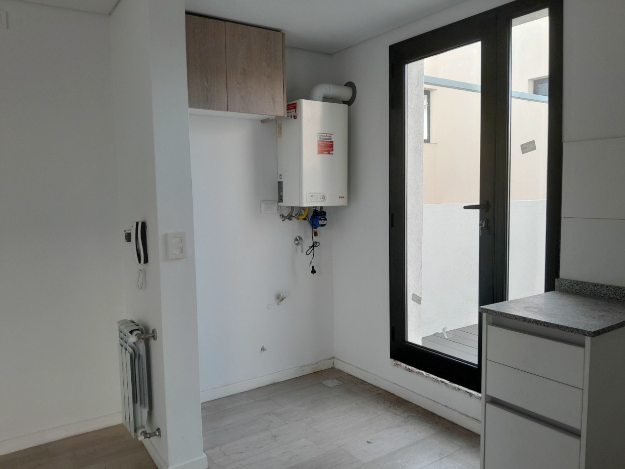 VENDO DEPARTAMENTO 2 DORM. HOUSING DISTRITO VEINTE B° NUEVO POETA LUGONES. PROXIMO A ESCRITURAR!!!