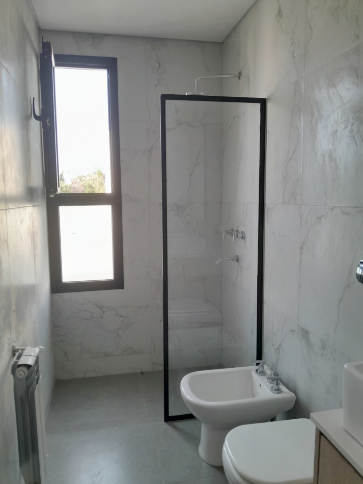 VENDO DEPARTAMENTO 2 DORM. HOUSING DISTRITO VEINTE B° NUEVO POETA LUGONES. PROXIMO A ESCRITURAR!!!