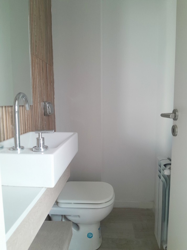 VENDO DEPARTAMENTO 2 DORM. HOUSING DISTRITO VEINTE B° NUEVO POETA LUGONES. PROXIMO A ESCRITURAR!!!