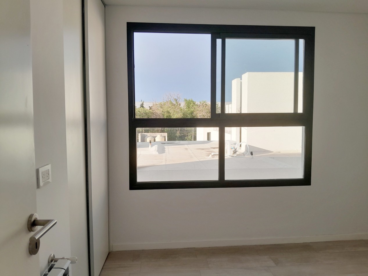 VENDO DEPARTAMENTO 2 DORM. HOUSING DISTRITO VEINTE B° NUEVO POETA LUGONES. PROXIMO A ESCRITURAR!!!