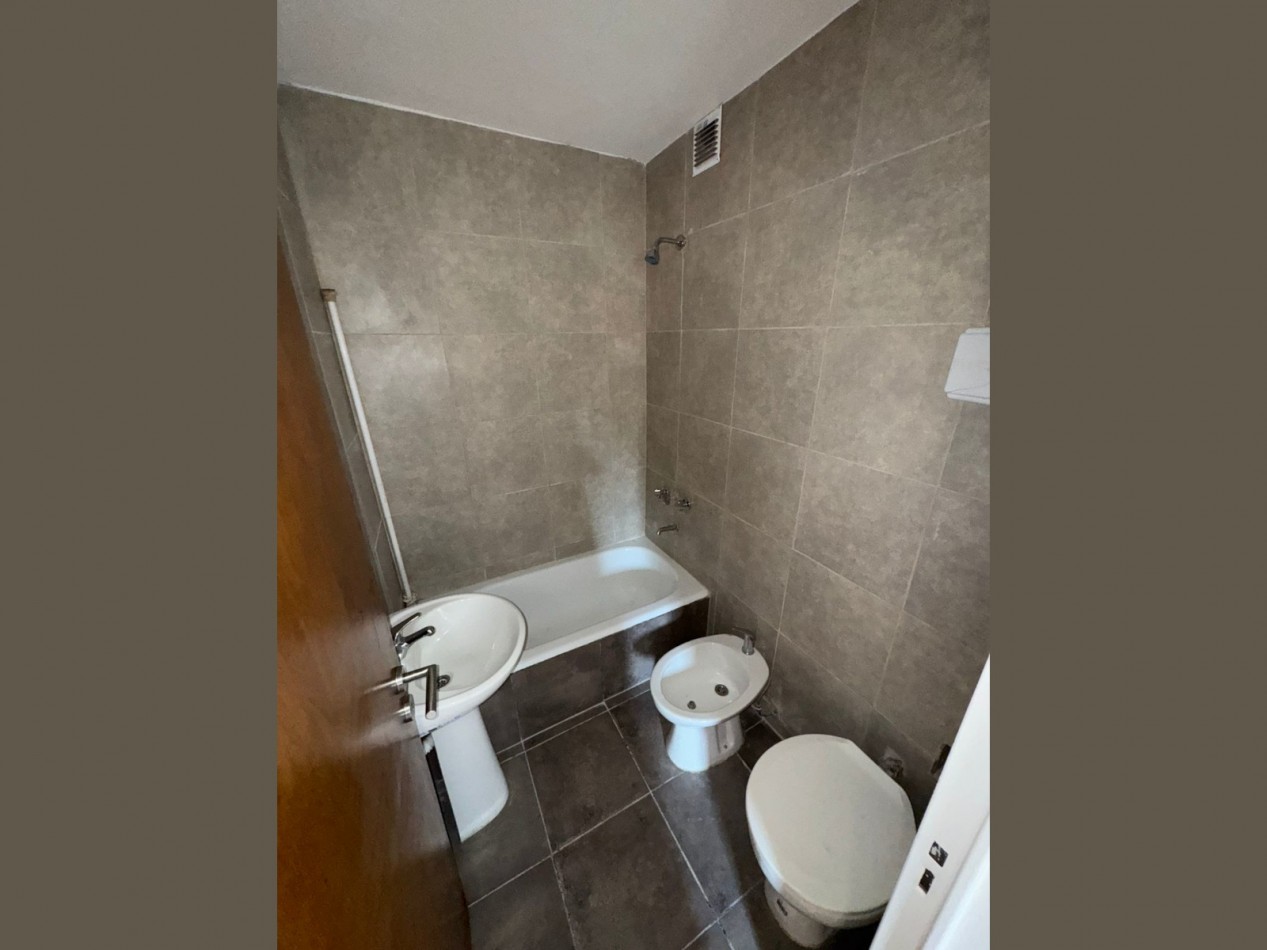 VENDO DEPARTAMENTO 2 DORMITORIOS RESTAURADO - B° NUEVA CORDOBA