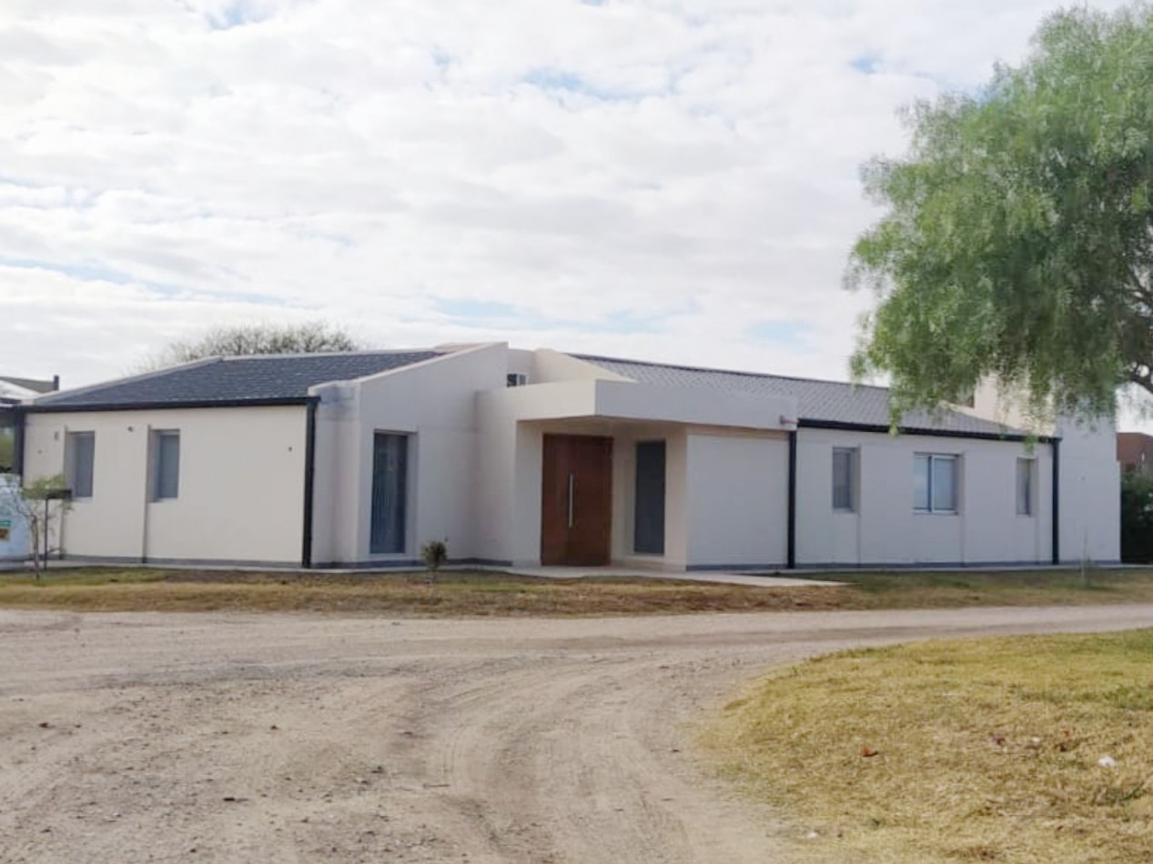 VENDO CASA 2 DORMITORIOS - VILLA CATALINA - PRIMERA ETAPA