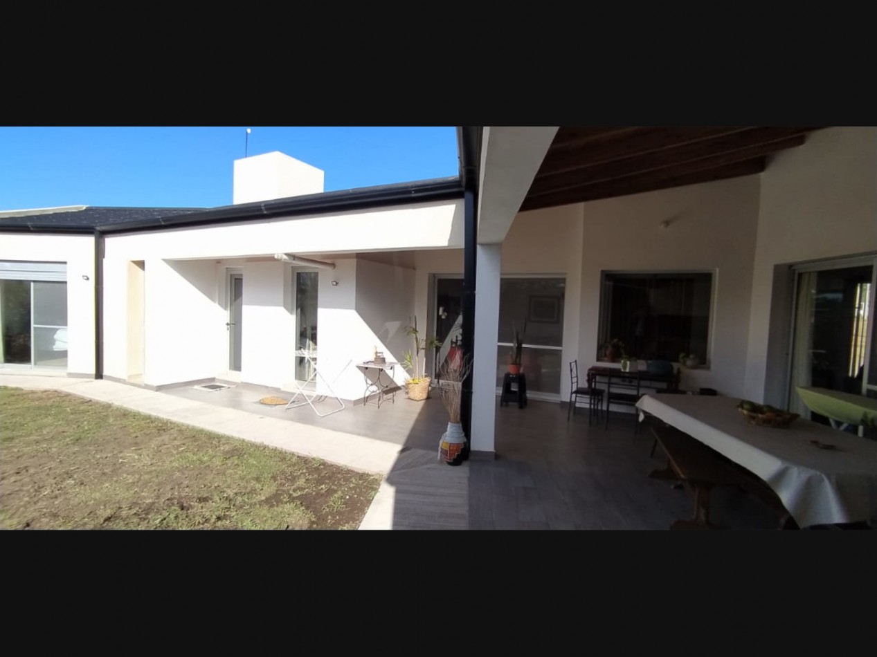 VENDO CASA 2 DORMITORIOS - VILLA CATALINA - PRIMERA ETAPA