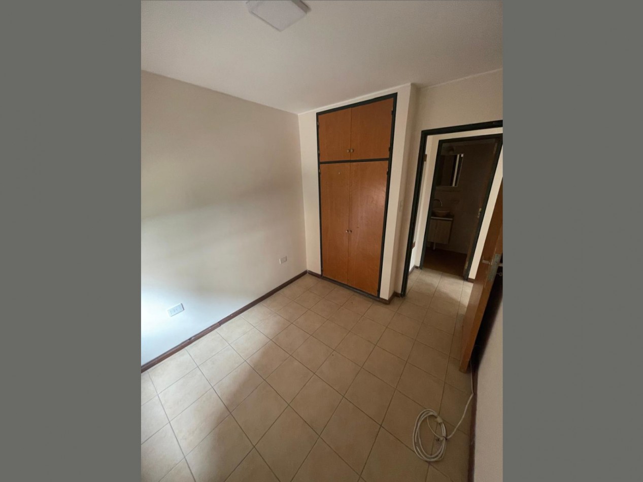 VENDO DEPTO 2 DORM. B° NUEVA CORDOBA