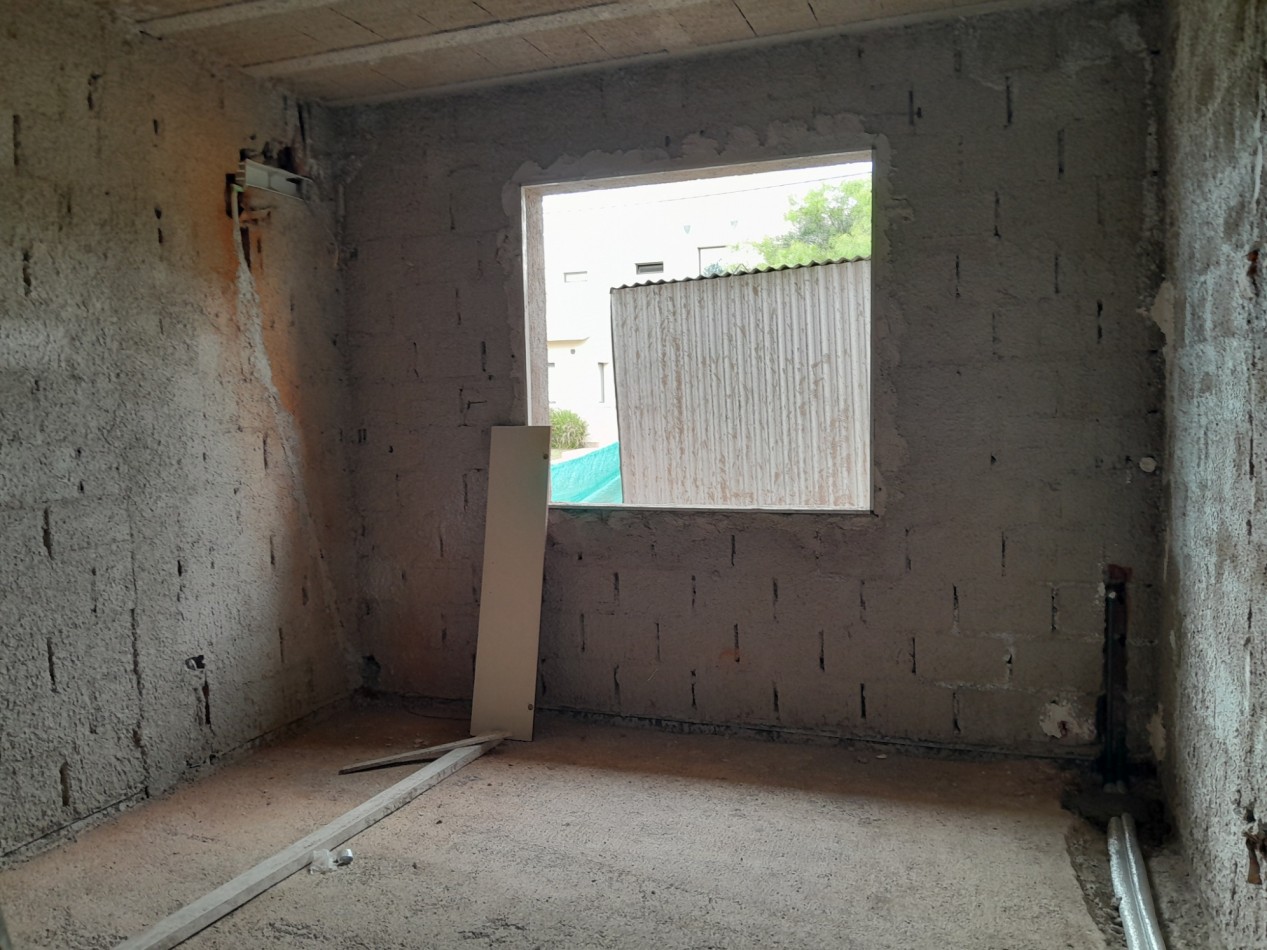 Casa 3 Dormitorios a Estrenar - Excelente Calidad - Escritura. Villa Catalina