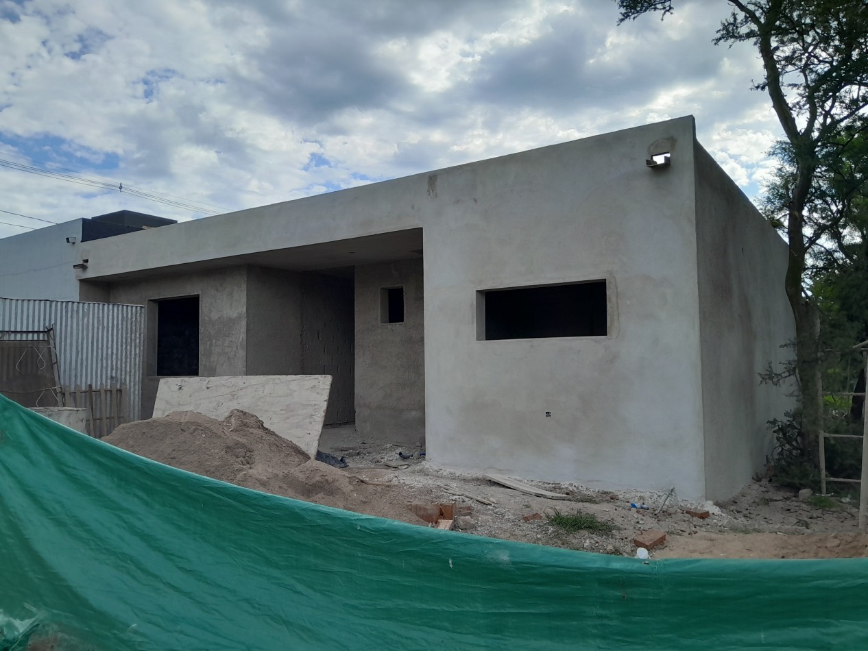 Casa 3 Dormitorios a Estrenar - Excelente Calidad - Escritura. Villa Catalina