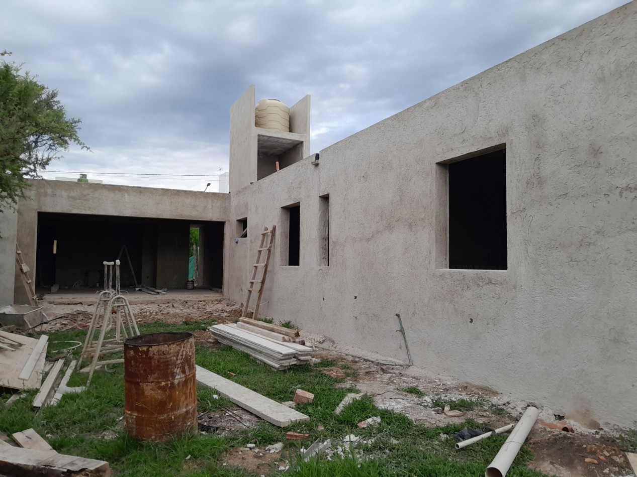 Casa 3 Dormitorios a Estrenar - Excelente Calidad - Escritura. Villa Catalina