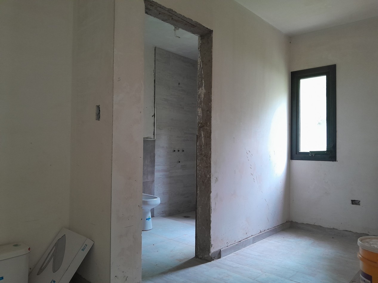 Casa 3 Dormitorios a Estrenar - Excelente Calidad - Villa Catalina