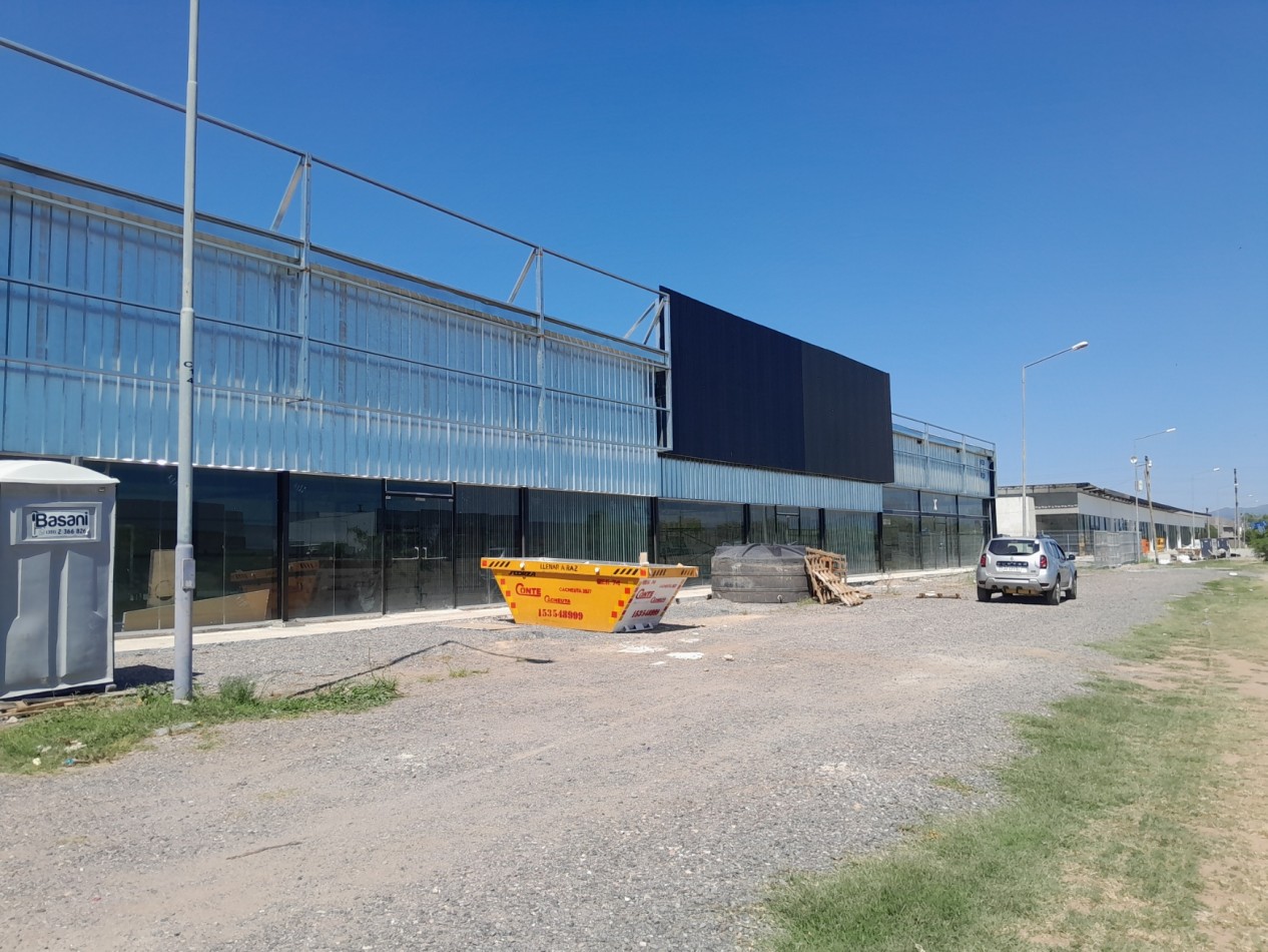 ALQUILO LOCAL COMERCIAL SOBRE AV. CIRCUNVALACION NORTE. ULTIMO DISPONIBLE!!!