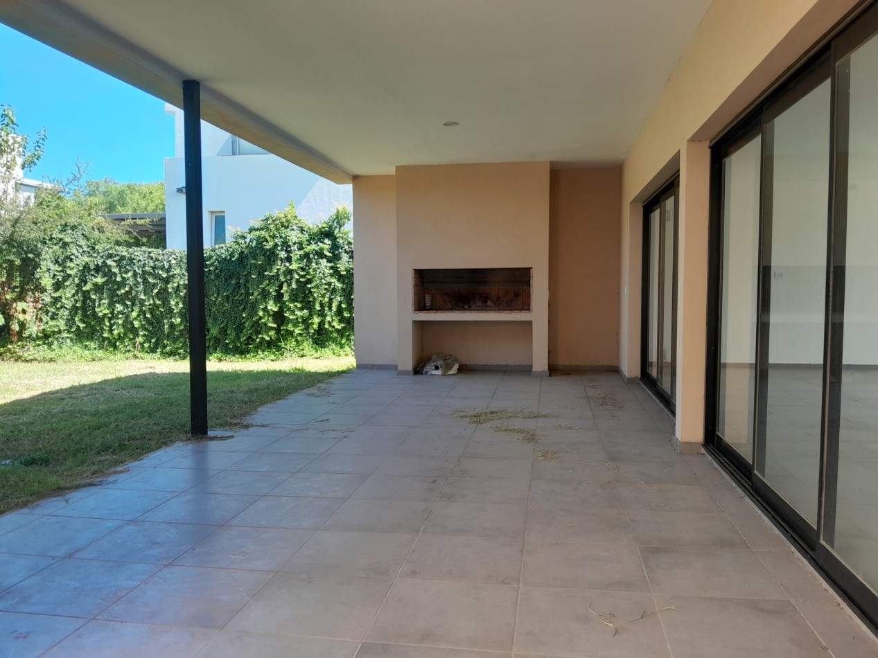Casa a estrenar en Villa Catalina - Etapa Bosques | 2 Dormitorios